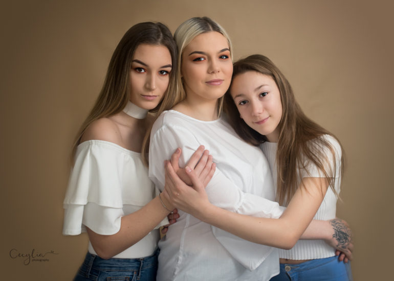 mother with 2 daughters