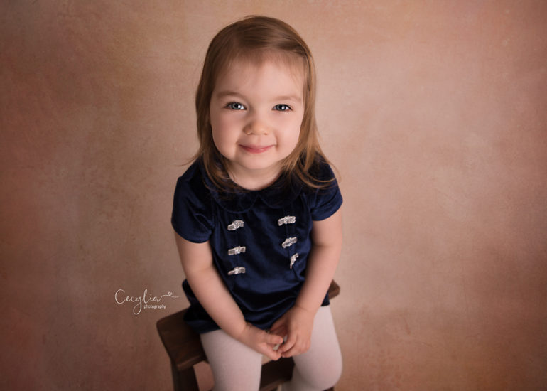 happy girl on cecylia photography session