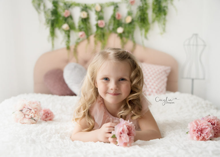 a kids portait by cecylia photography