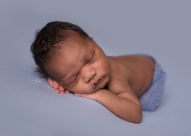 newborn by cecylia photography